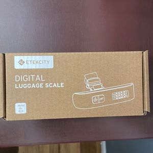 Digital luggage scale